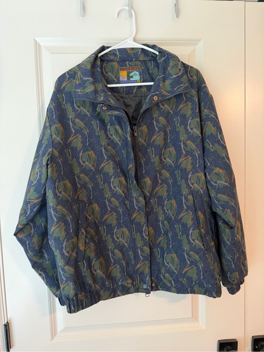 Vintage Forrester’s Portland Oregon Abstract Print Windbreaker Jacket Size Large